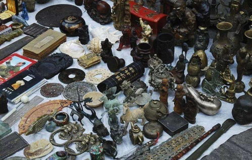 古玩市场的蜕变 从历史珍藏到现代仿古工艺品的零售转型