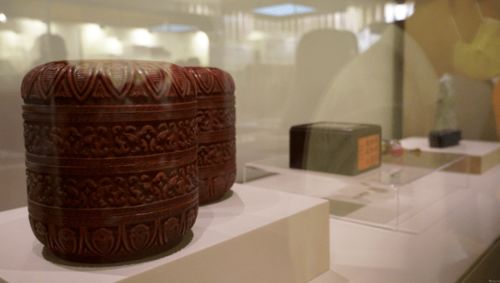 百年上海文物商店 工艺美术品与收藏品零售之珍藏