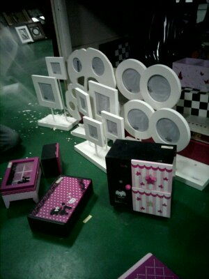 匠心独运，低价珍藏 实木相框与工艺摆挂件清仓特惠